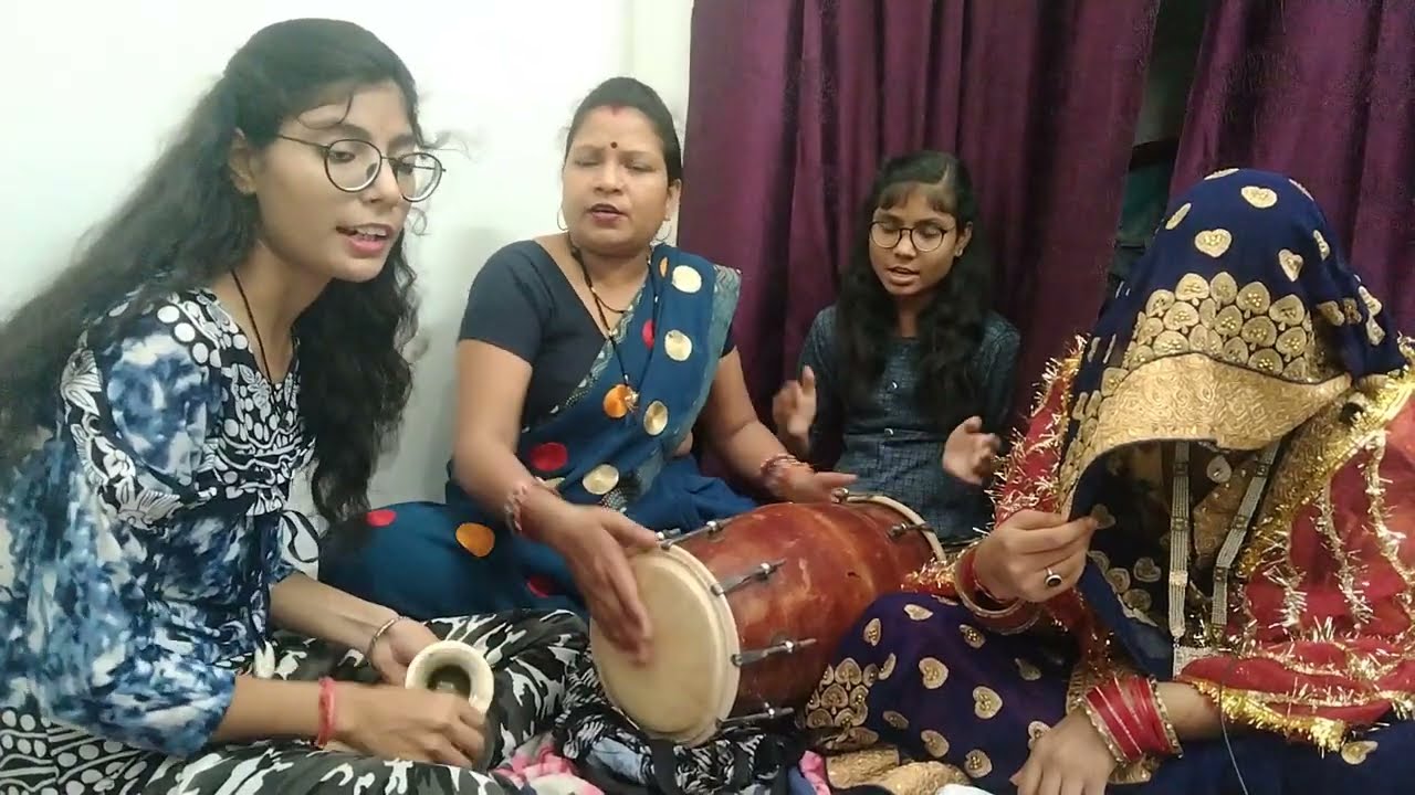 नई बहू ने गाया बहुत ही प्यारा लोकगीत🙏 छुटा घर द्वार बाबुल का उसी की याद आती है