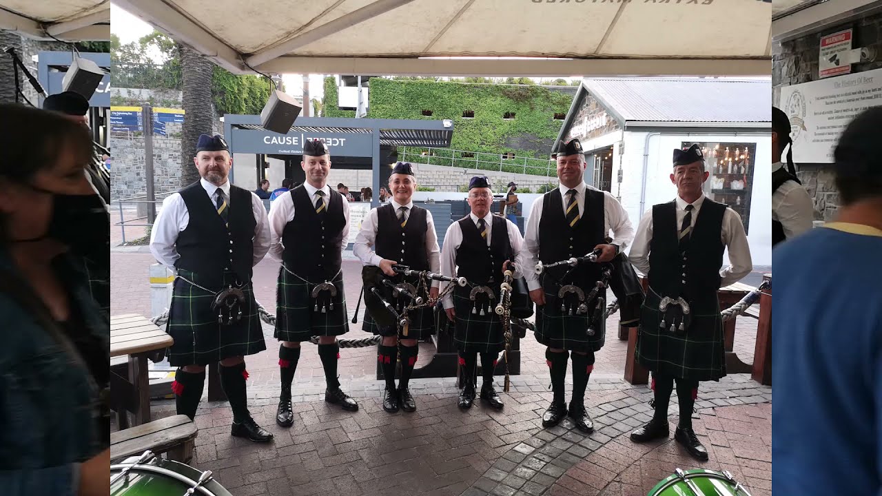 The Pipes and Drums of the Cape Town Highlanders played at the Battle of the Pipers.