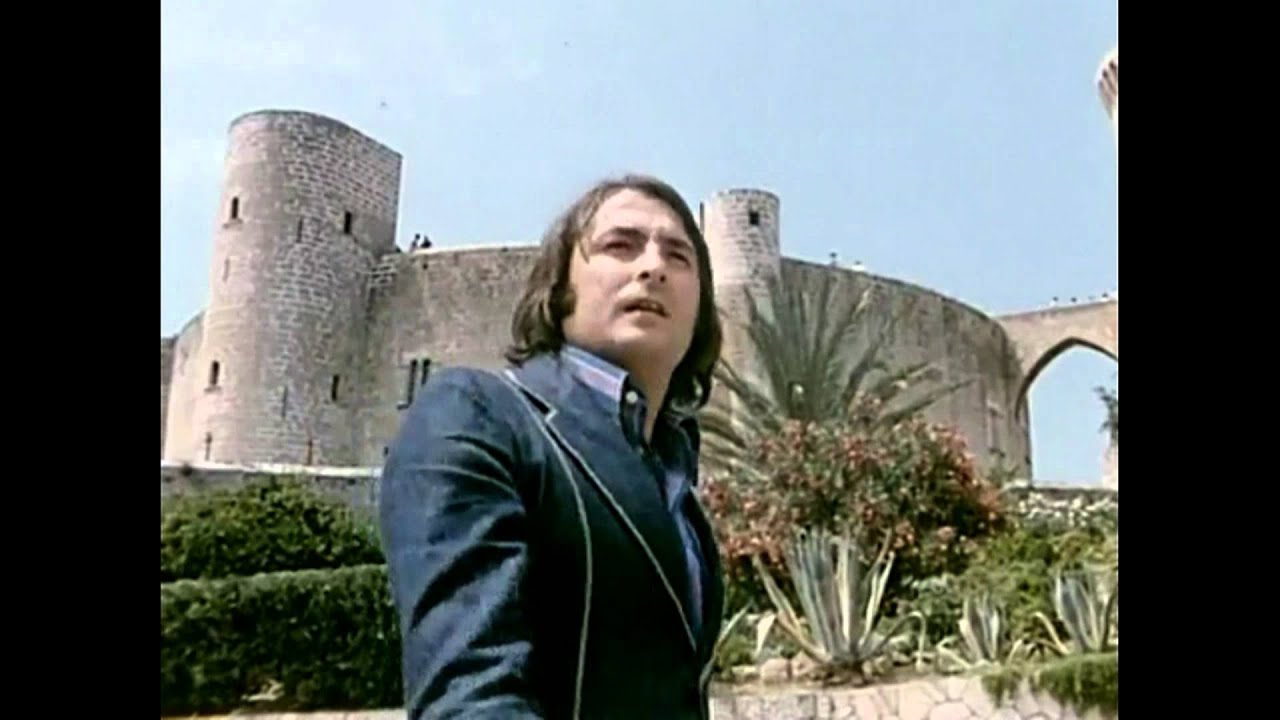 Nino Bravo - Un Beso Y Una Flor (1972) Clip
