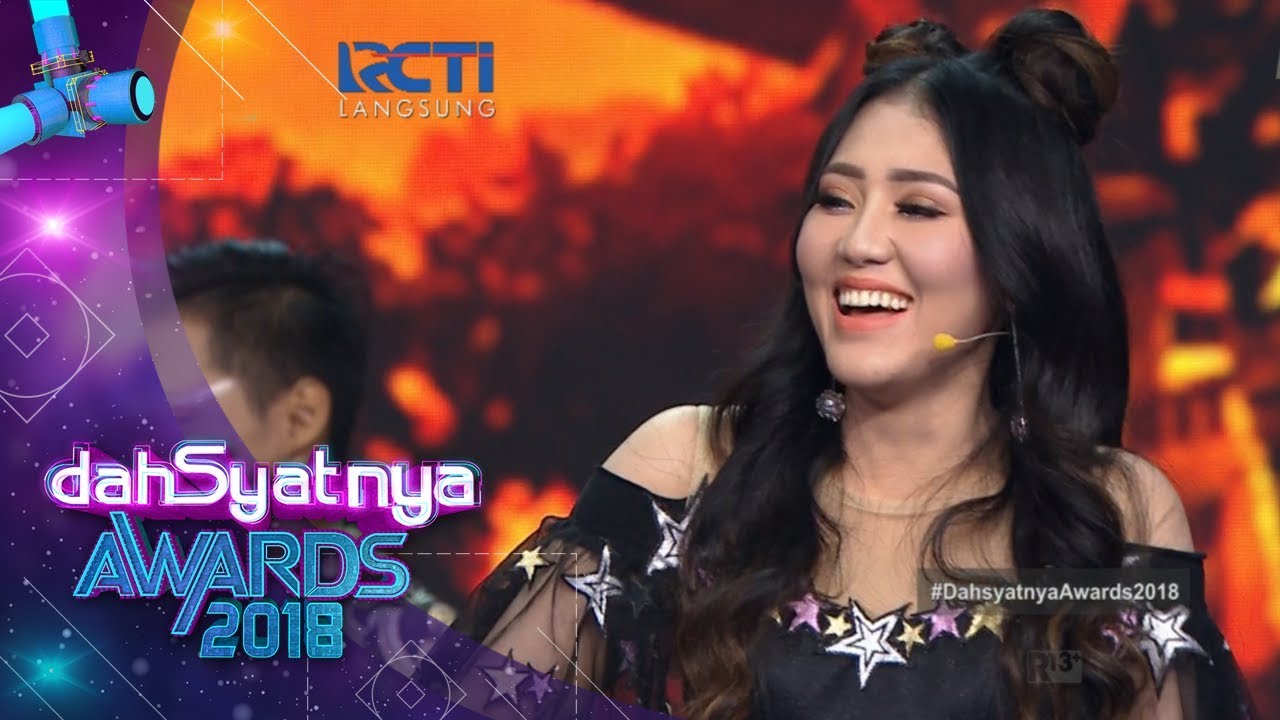 DAHSYATNYA AWARDS 2018 | Cantiknya Via Vallen Di Dahsyatnya Awards 2018 [25 Januari 2018]