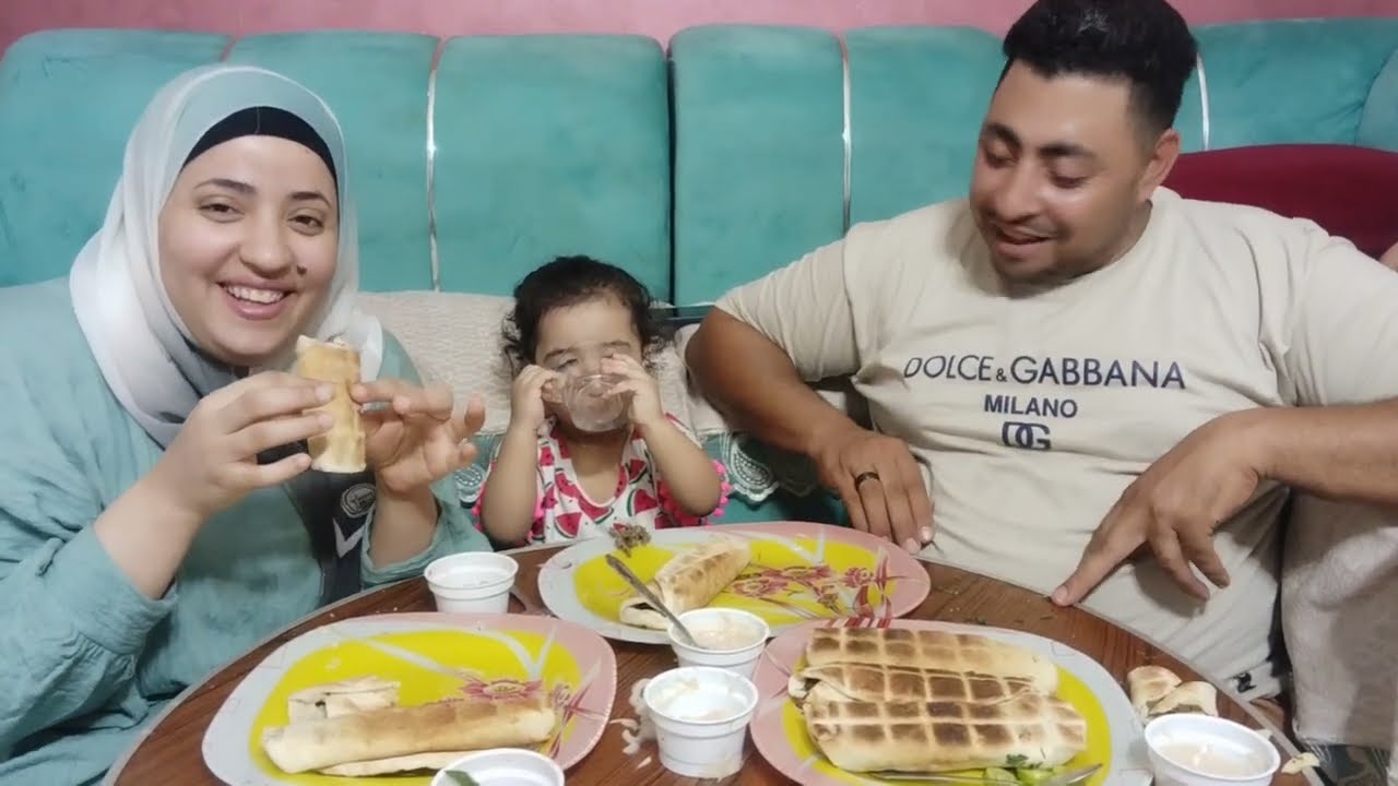 تحدي اكل هاني عزمني على اكبر كميه من اسياخ الكفته بس انا كنت خايفه الاكل يخلص عشان هاني ميضربنيش😭