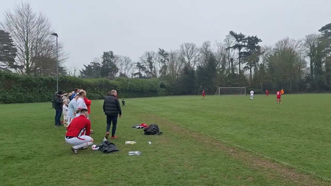 Mecz Pamięci o Bartku Pastuszaku ! Fragmenty z początku sportowej rywalizacji .