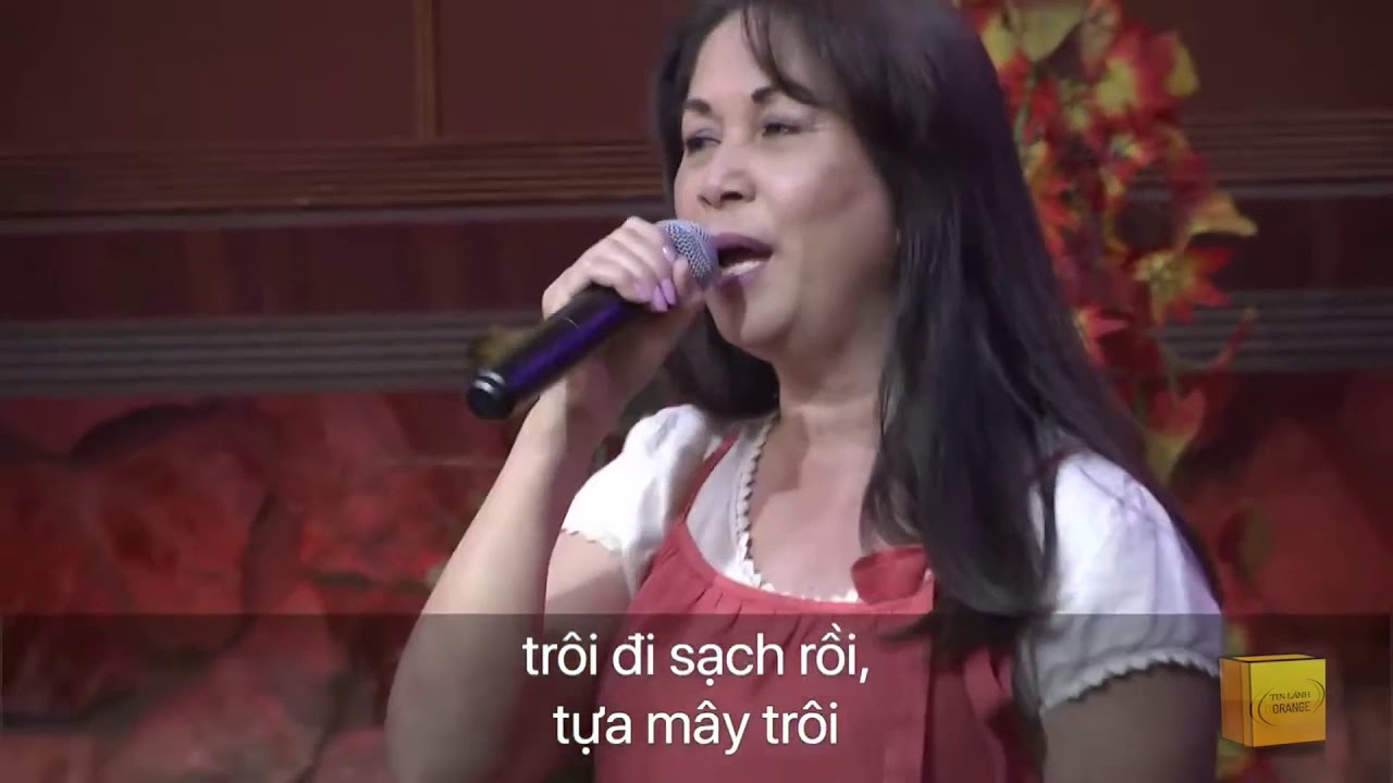 HOSANNA PRAISE IS RISING. HT Tin L&agrave;nh Orange.