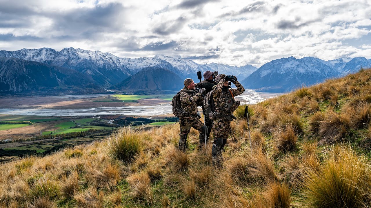 Epic New Zealand Alpine Hunt | Chamois at 360 Yards & Bull Tahr!