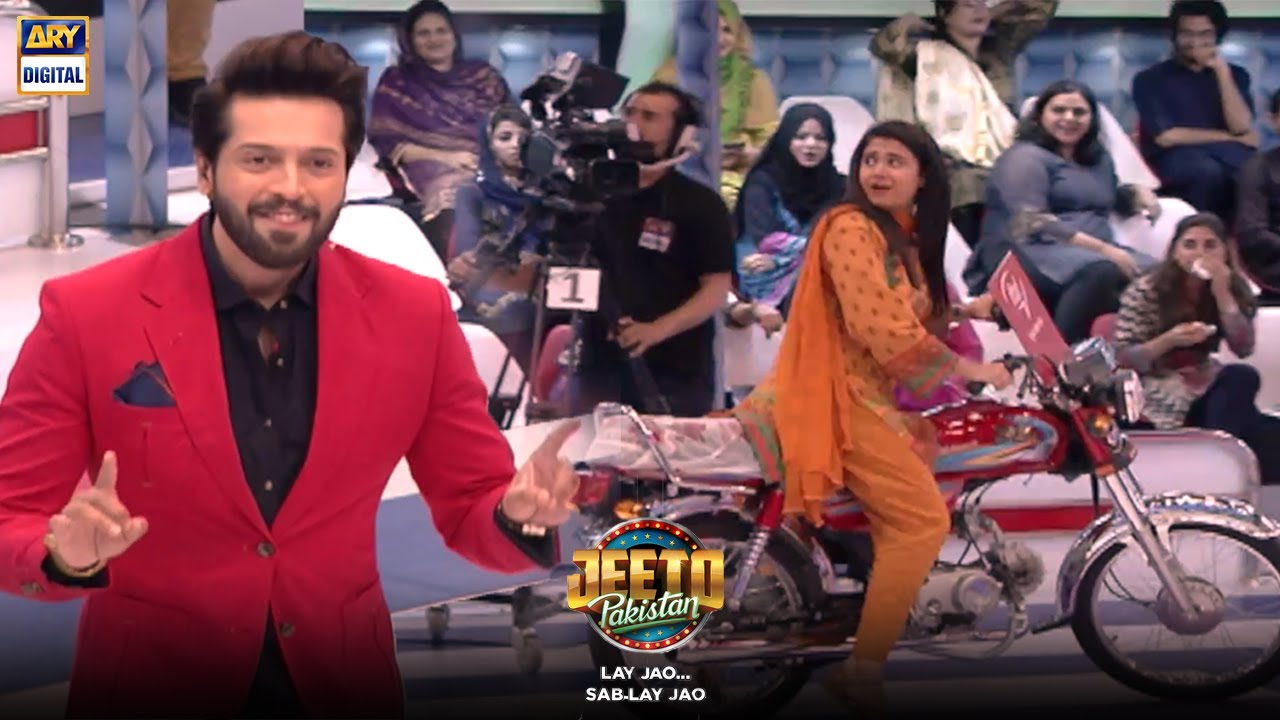 Aap Haten Main Khud Bike Chalaongi Biker Girl In Jeeto Pakistan - Fahad Mustafa