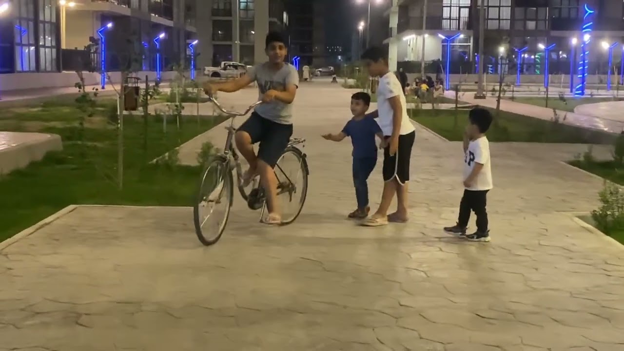 يوميات مجمع السلام السكني الثلاثاء 16 نيسان 2024 اتمنى لكم مشاهدة ممتعة..