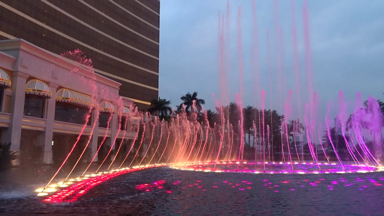 Performance Lake at Wynn Macau - Frank Sinatra - Luck Be a Lady