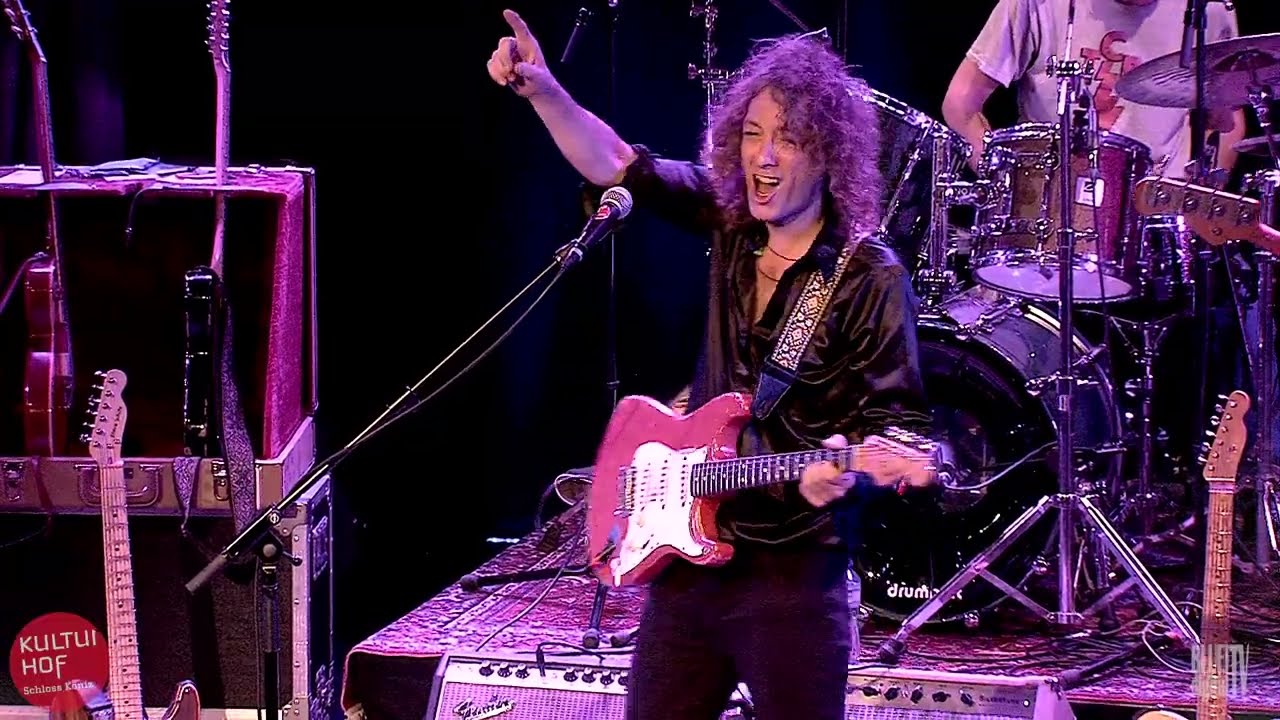 Chrigu Blaser's Guitar Explosion - Sultans Of Swing / Telegraph Road
