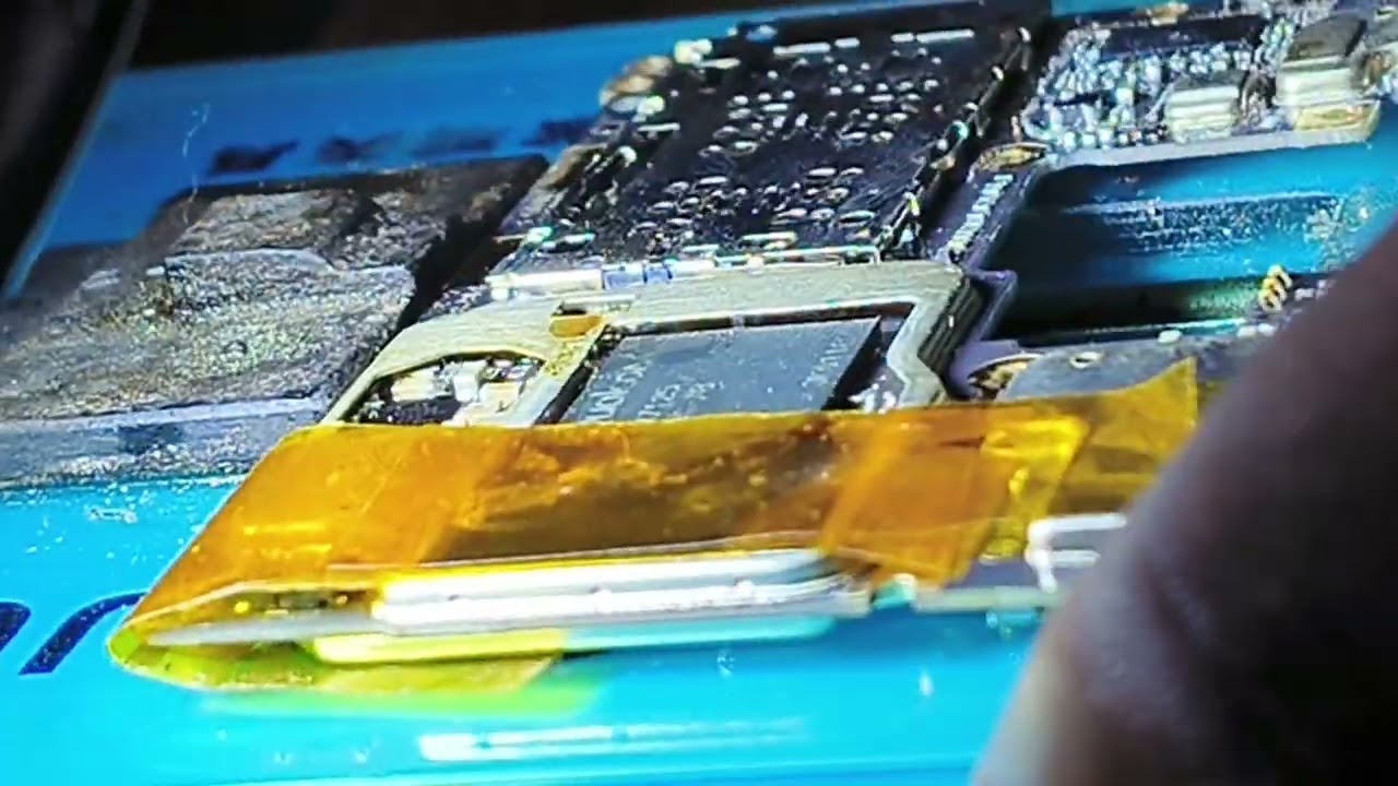 Samsung galaxy F23 5g Dead solution on Moumita Mobile. #mobile #viral #f64 #contai #subcribe 