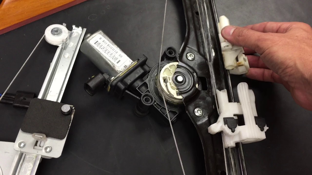 Fiat Abarth 500 Window regulator repair and upgrade