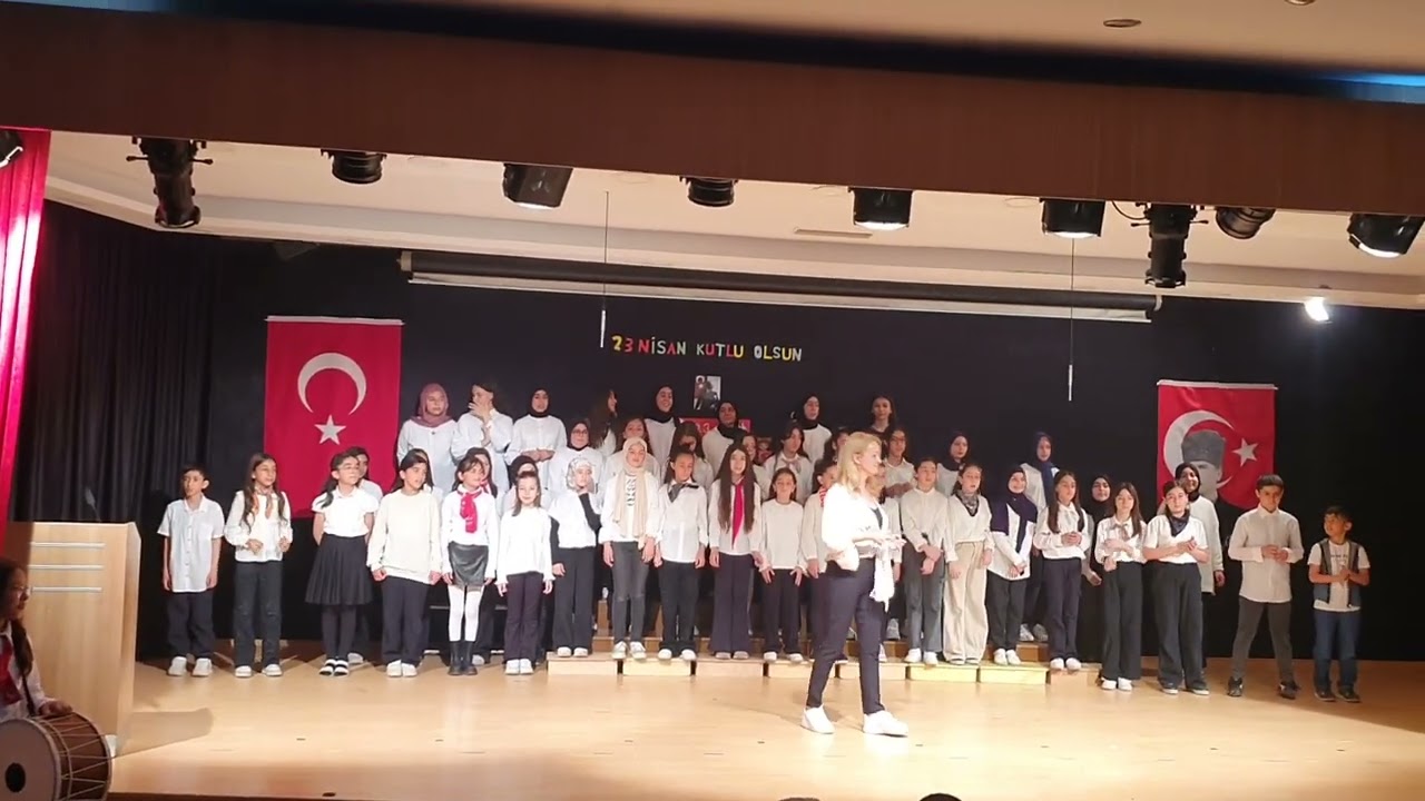 MUSTAFA ESER İHO - Okul Korosu - Halay (Şef: Mine Şen) - 23 NİSAN 2025