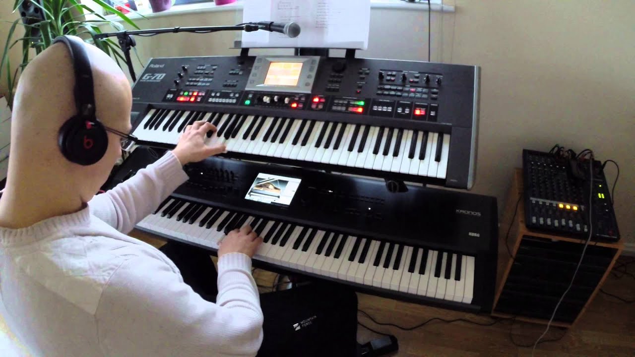 Korg Kronos + Roland G70 Piano and Guitar freestyle