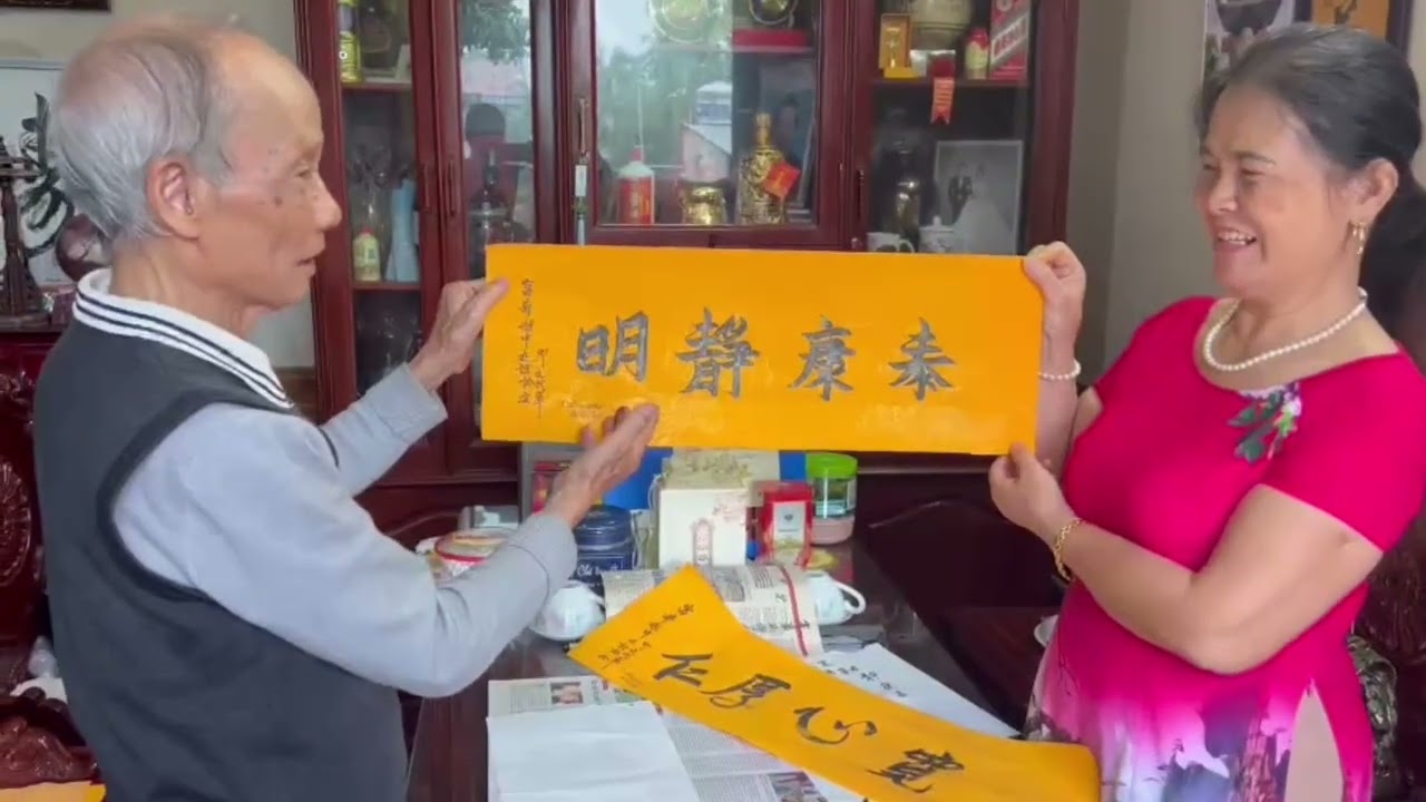 Đầu xuân xin chữ