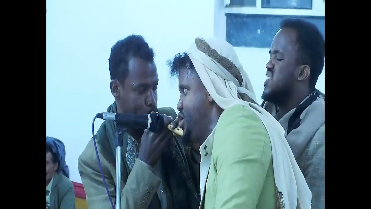 فديو 4 من اعراس ال الحميدي  بقرية الحمدة الحداء ذمار في مناسبة زفاف العرسان الخمسة  تصوير جمال عماقي