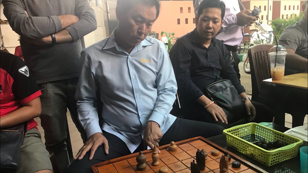 ស្តេចអុក​ អាស៊ី​ (បង​ បុប្ផា​ )​ vs គោព្រៃ​ (ទូកបកដក​នាង)​ G 1