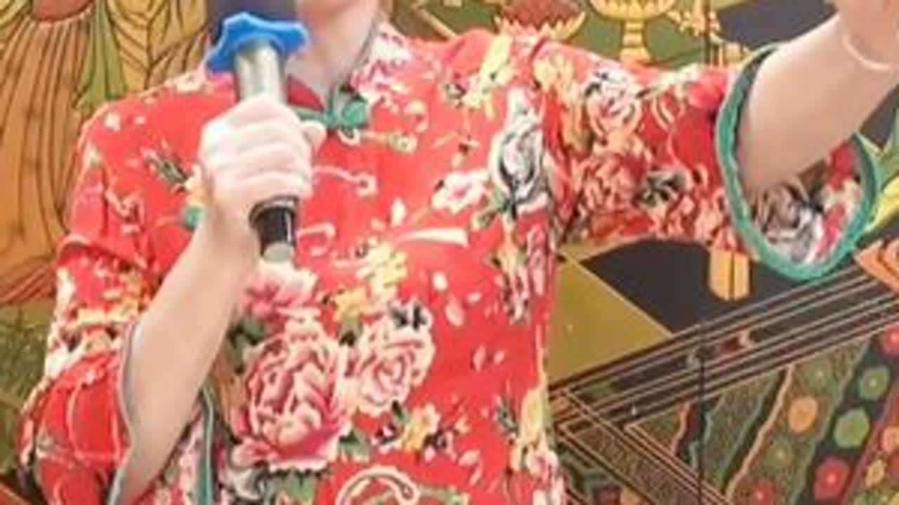 花想容演唱经典民歌《十八湾水路到我家》，歌声优美动听