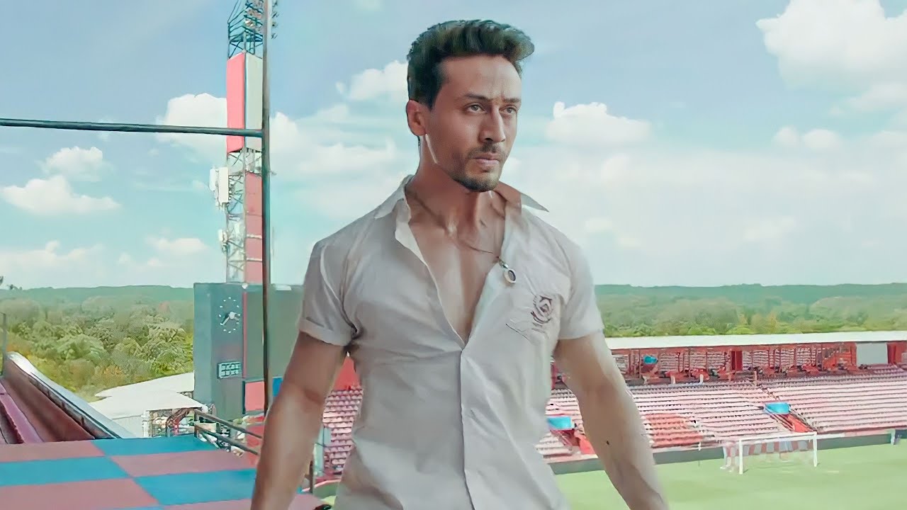 A Poor Student Enters a Rich College and Tries to Prove Himself in Front of Them.