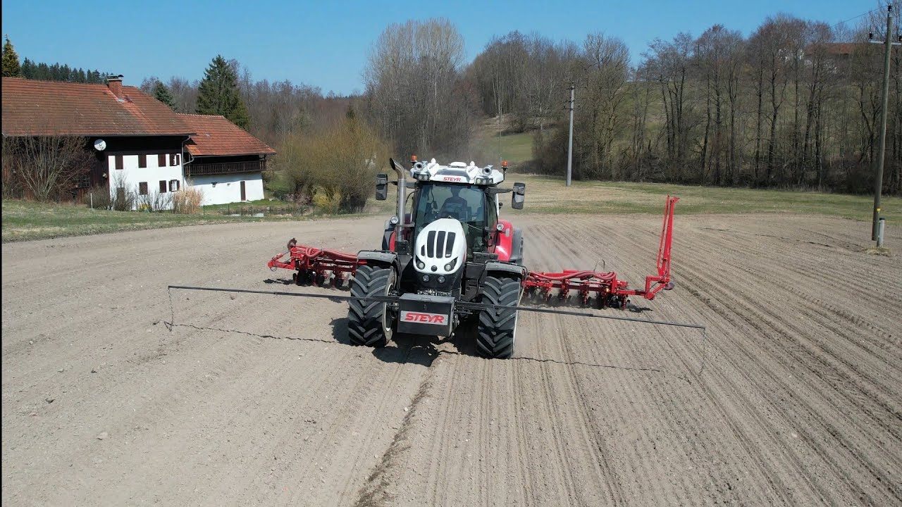 Zuckerrüben legen 2022 / Steyr CVT 6220 mit 18 reihiger Sämaschine