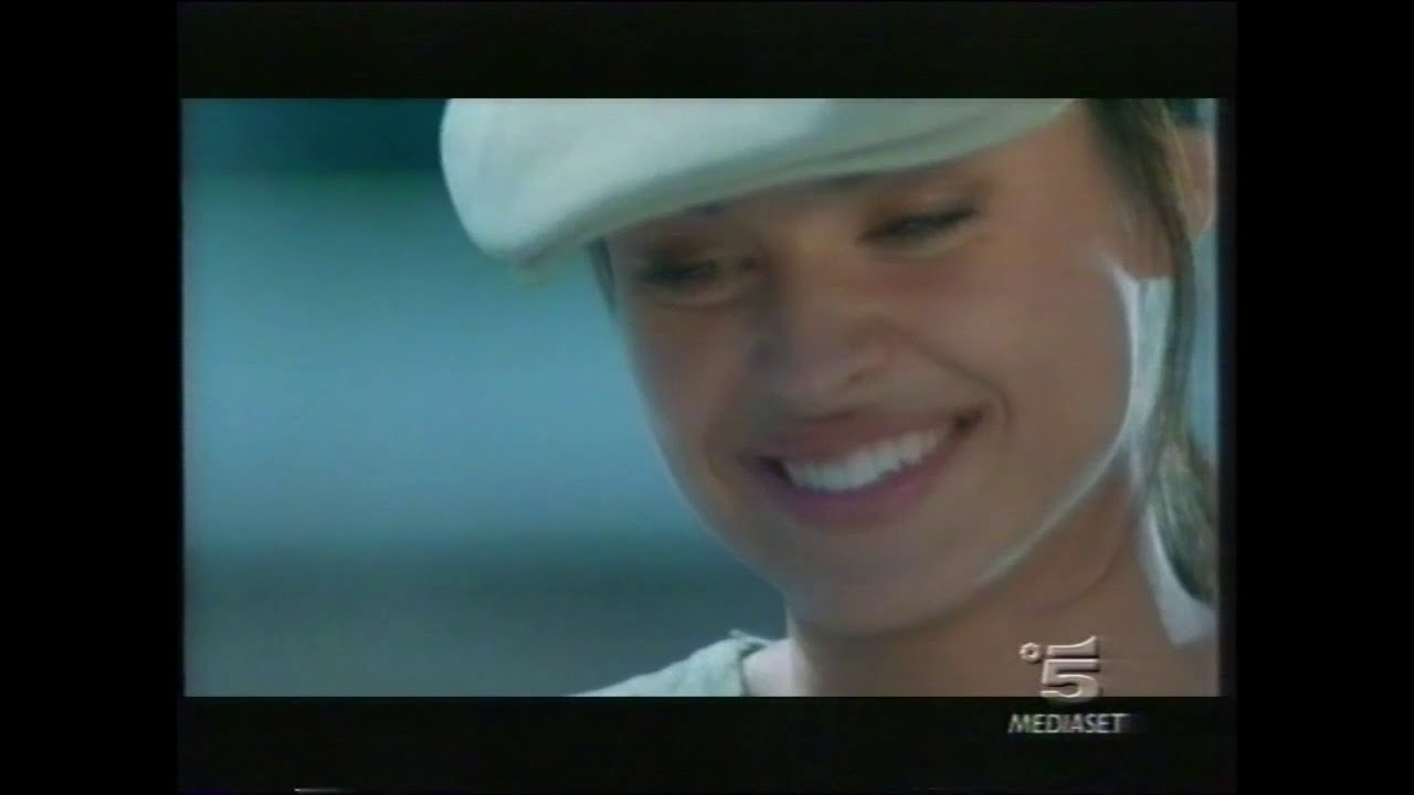 Canale 5 Sequenze - Ciak News 24 Ottobre 2002