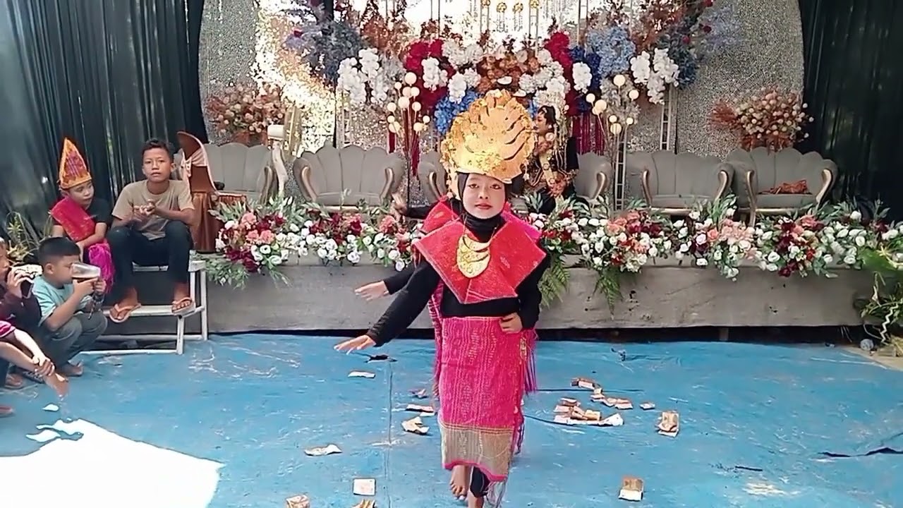 Tari Pancur Paridian SDN 12 Talang Muandau 