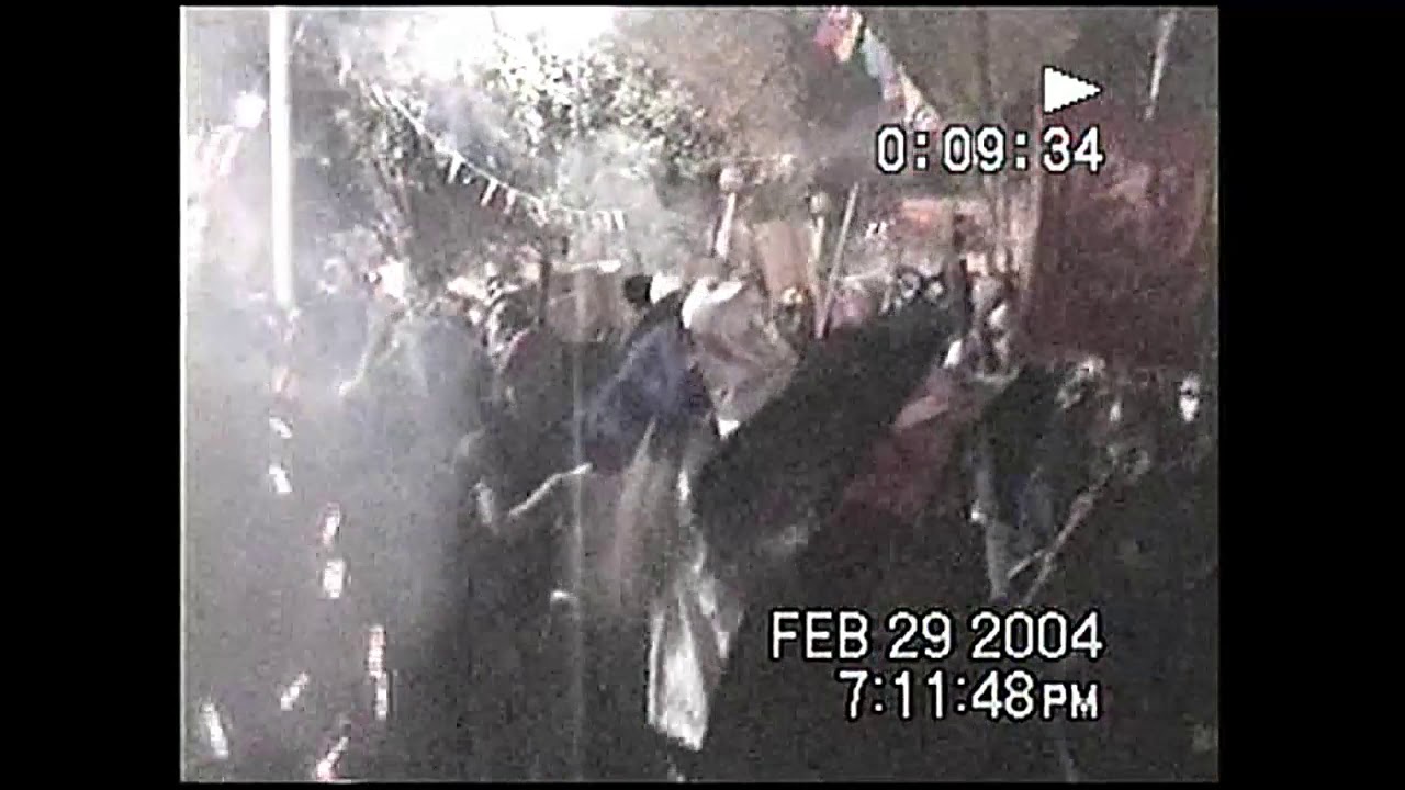 Carnaval 2004 peñón de los baños (pelea en el kiosco)