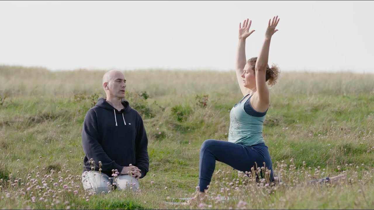 YOGA FOR RYGSØJLE OG LÆND | Martin Guldberg