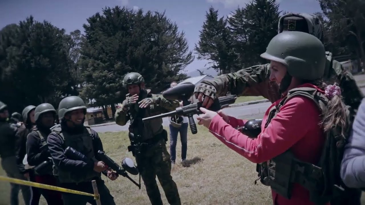 Protección de periodistas junto a Ejercito Nacional [1-3]