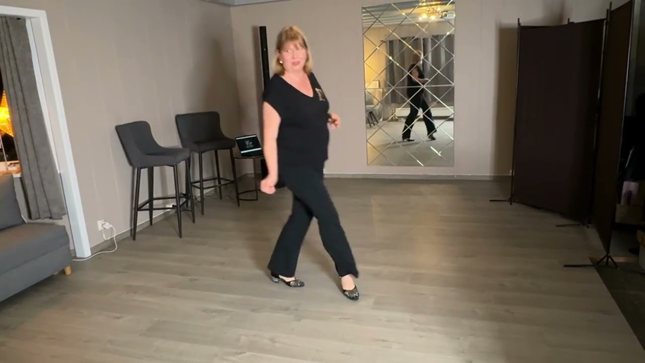 Linedance Hey Senorita to Sweatin' by Angie K - demo (Nina Skyrud)
