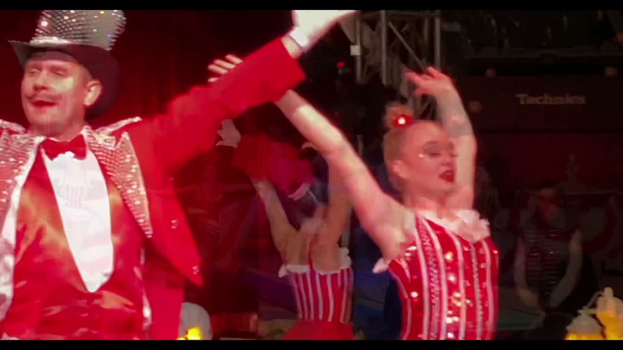 WEIHNACHTS-Circus 2021 in Wiesbaden, Hessen, Deutschland