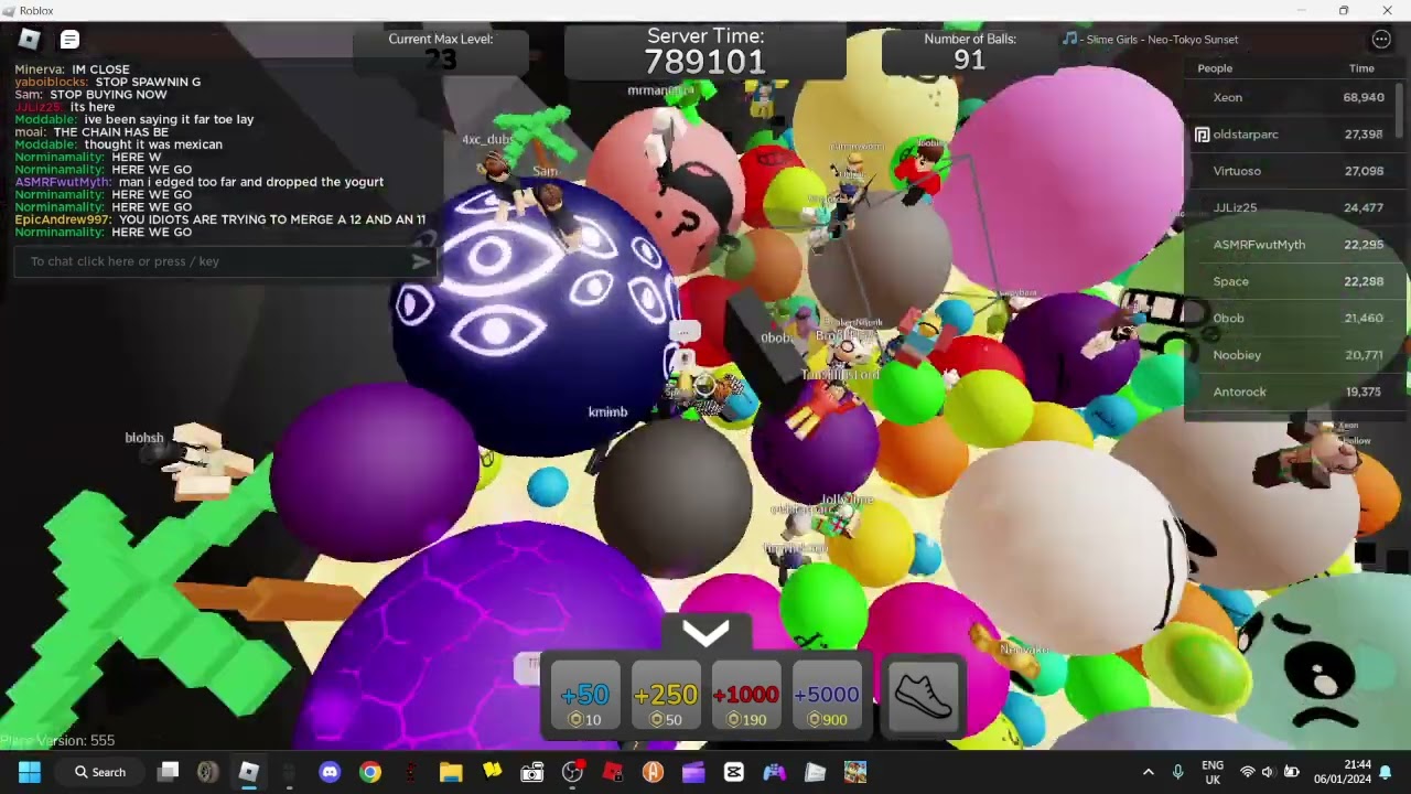Making history in Roblox Merge [BALL 24 IN A PUBLIC SERVER]