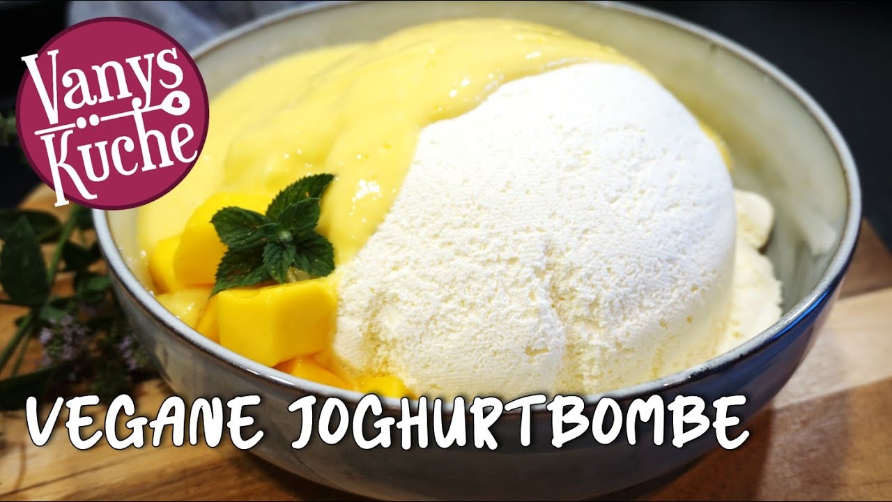 vegane Joghurtbombe mit Mango-Kokos-So&szlig;e