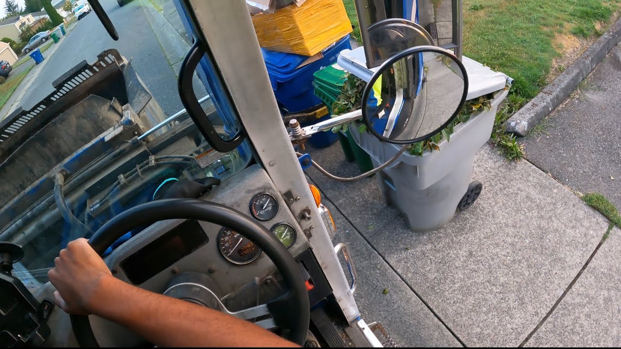 Autocar Heil Curotto Can POV