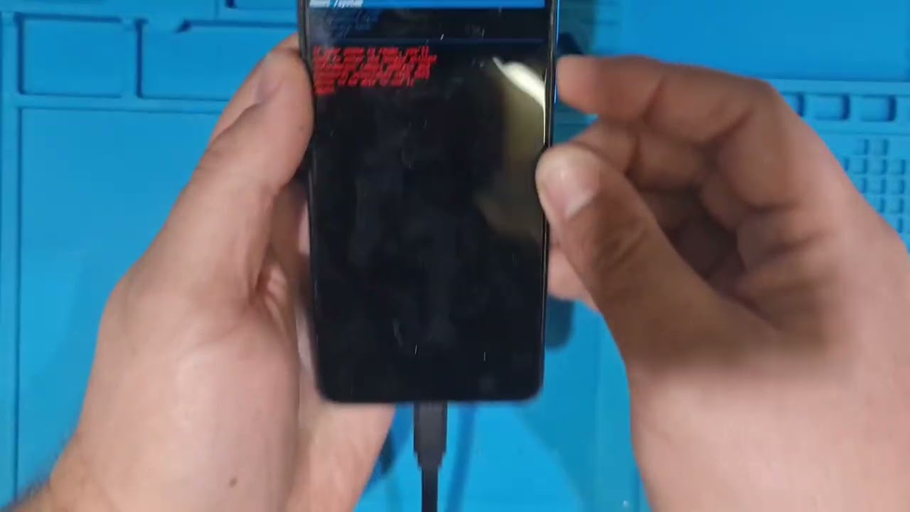 Motorola Não Carrega ligado  ( carrega só desligado) Moto g8, g9, one e outros
