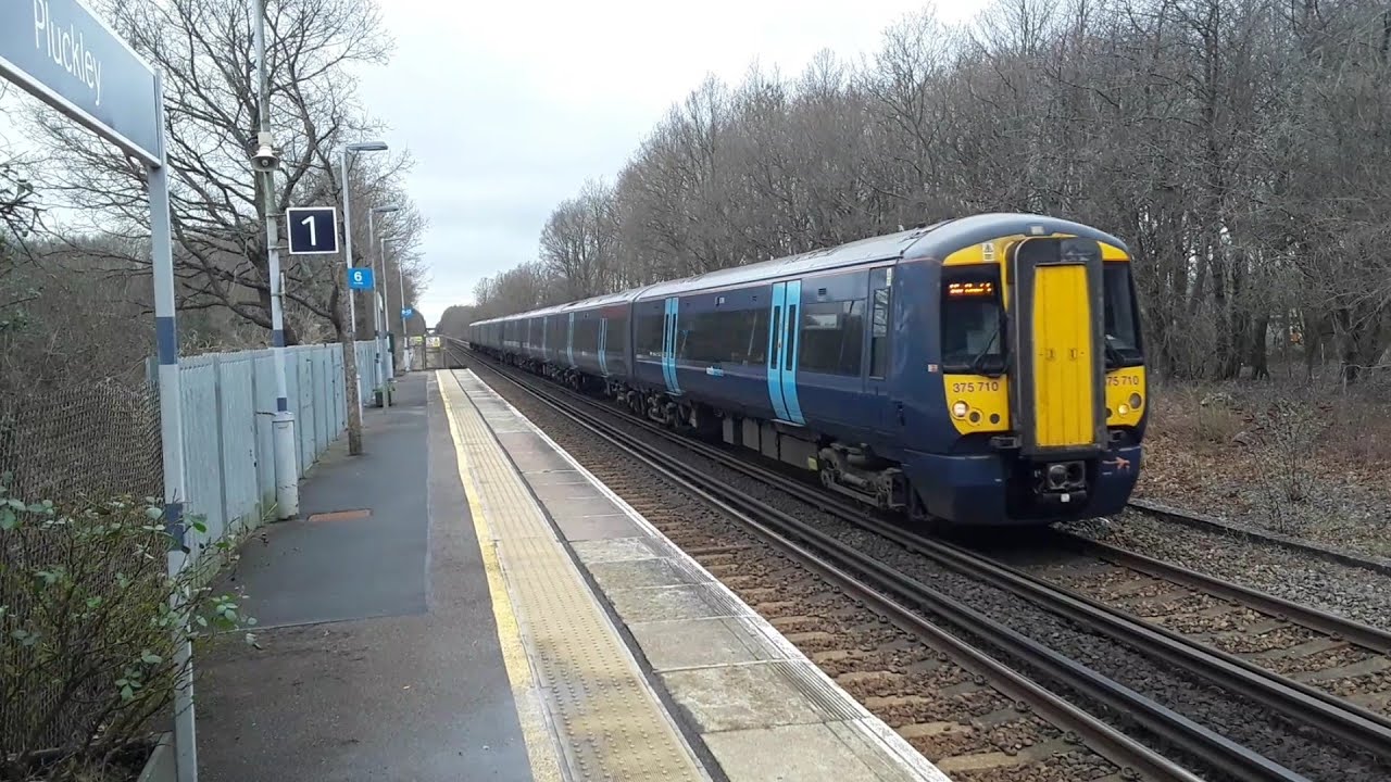 Trains at: Pluckley, SEML, 03/02/24