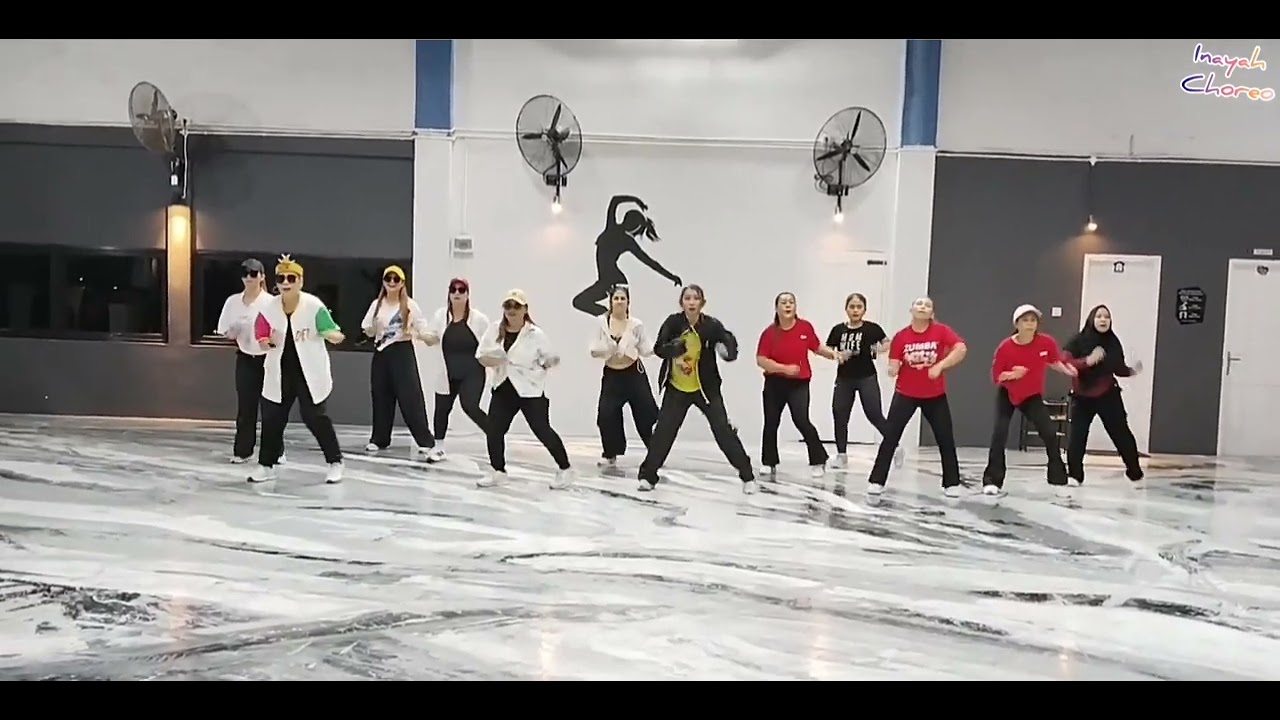 Zumba Whenever_Shakira | Zin Inayah Choreography @Mutiara_Studio