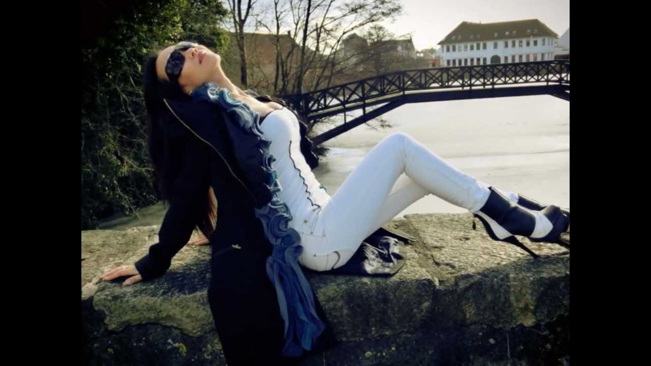 WATCHING OVER ME- HEAVY HITTERS / Sara Haze