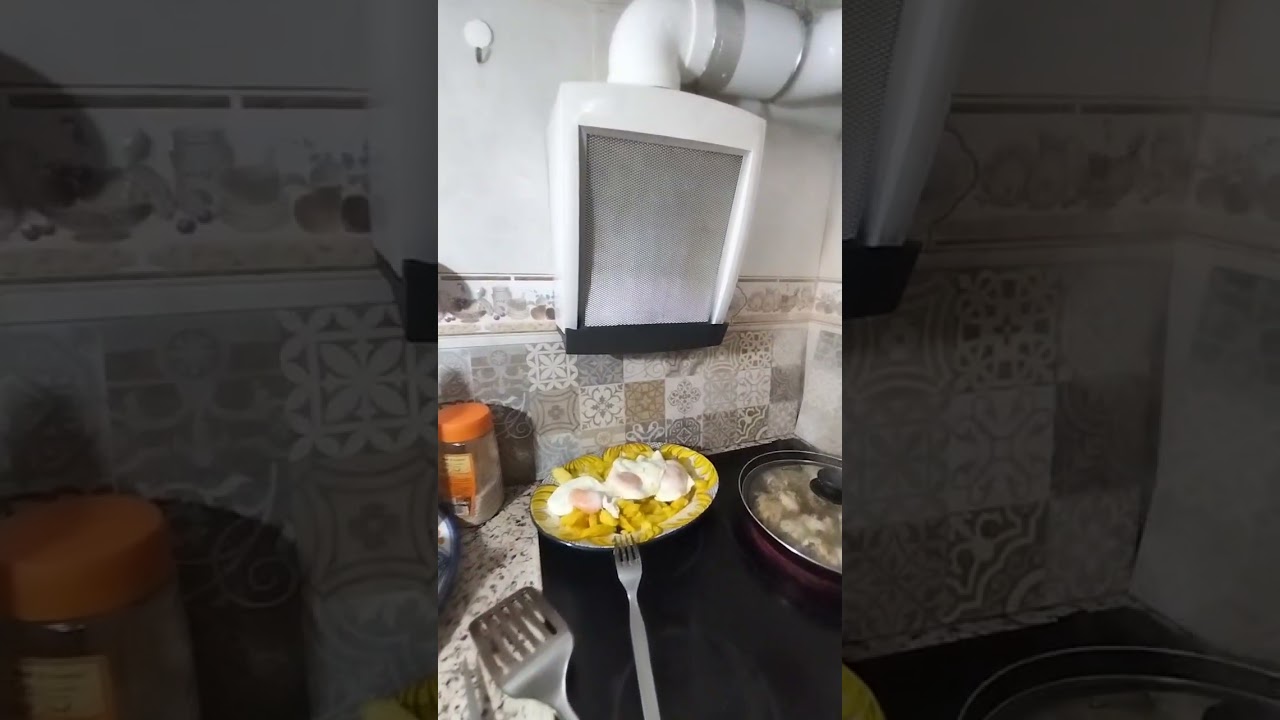 SE VENDE PISO BAJO EN ZONA HOSPITAL DE 4 HABITACIONES Y 2 BAÑOS POR 98.000€