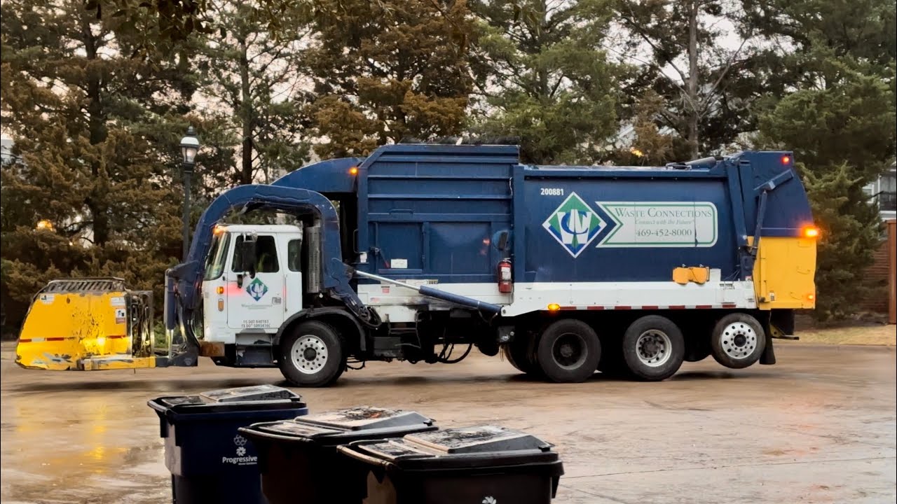 Fast Waste Connections Curotto Can Collecting Late Afternoon Trash!