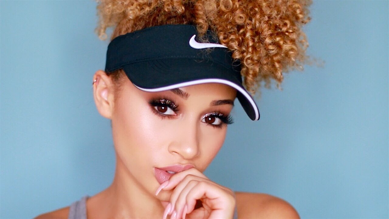 Instagram Glitter Eye Makeup + Curly Pony