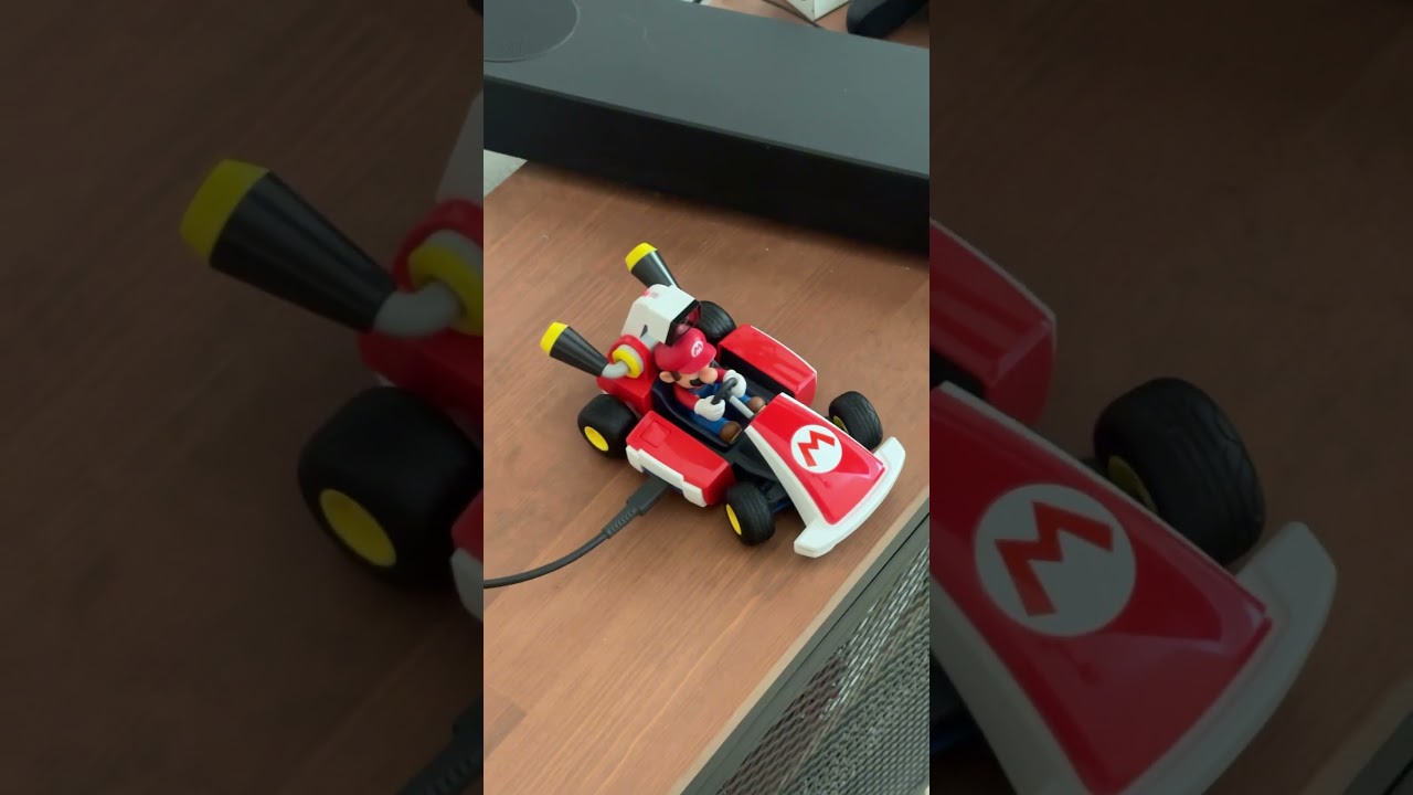 Charging the kart and making the circuit (MKLIVE: Home circuit)