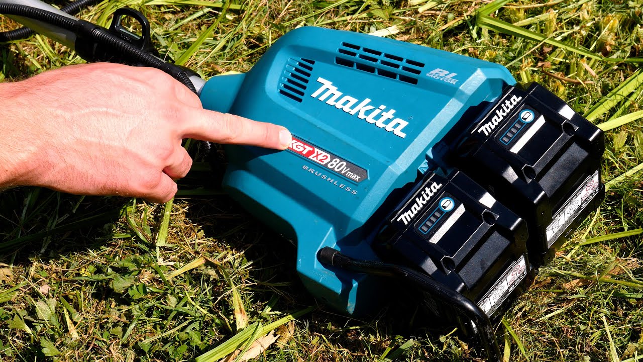 Cea mai puternica motocoasa cu acumulator din lume! Makita UR012G XGT