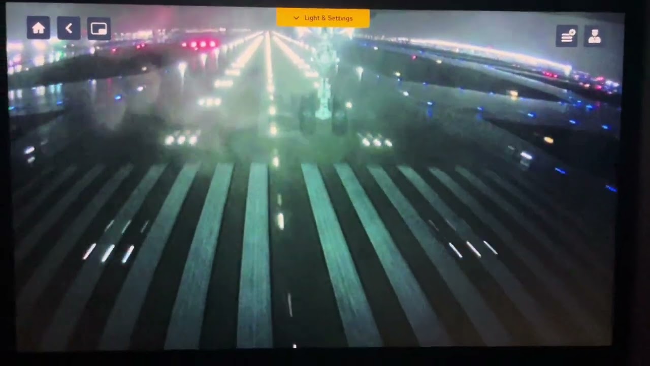 Crosswind Flight Landing - Chicago O’Hare International Airport - Winter Weather