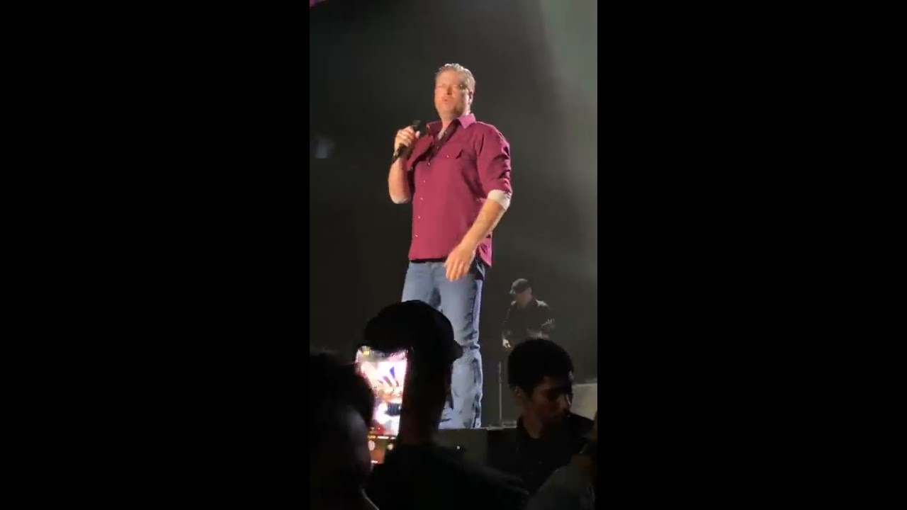 “Nobody But You”- Blake Shelton & Gwen Stefani @ The Forum 3/7- Full video