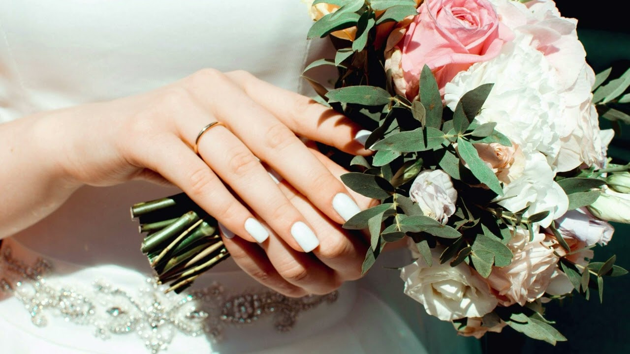 Romantic wedding song: The Wedding Dress