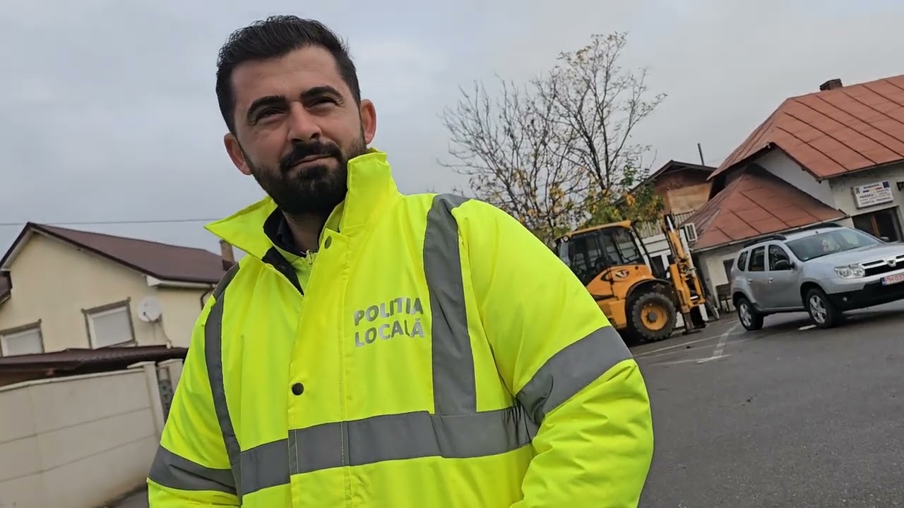 Местный полицейский защитил, уничтожил полицейскую машину и спрятал ее, пропагандирует беззаконие))