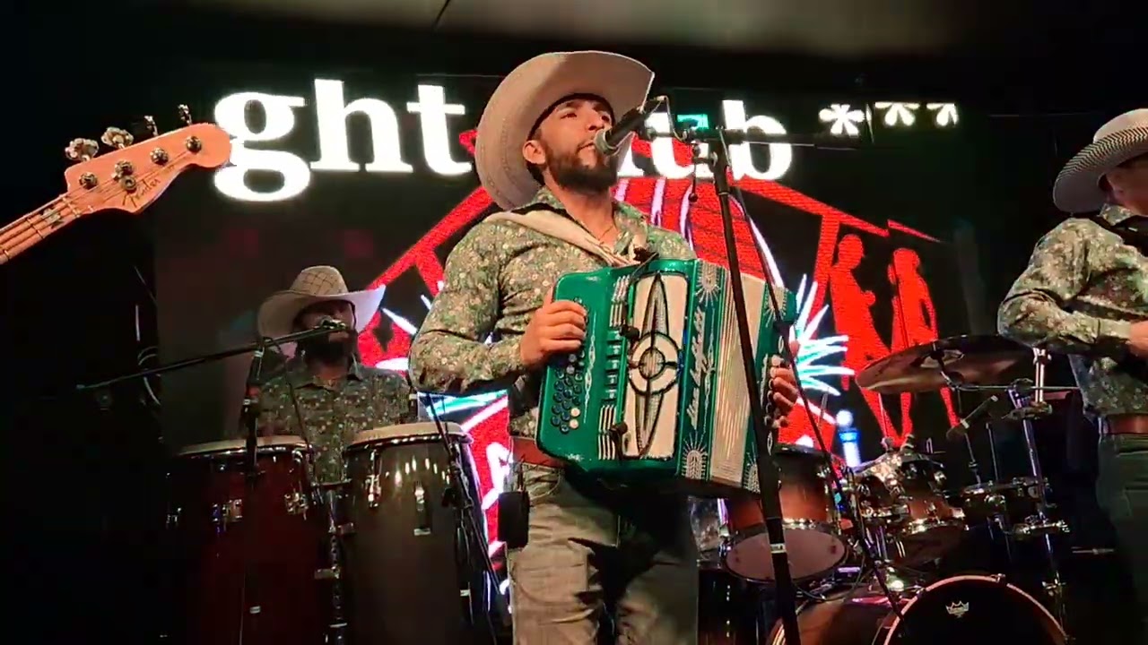 CONJUNTO NUVLADO EN CASA TEQUILA CON JOSÉ PEREZ 