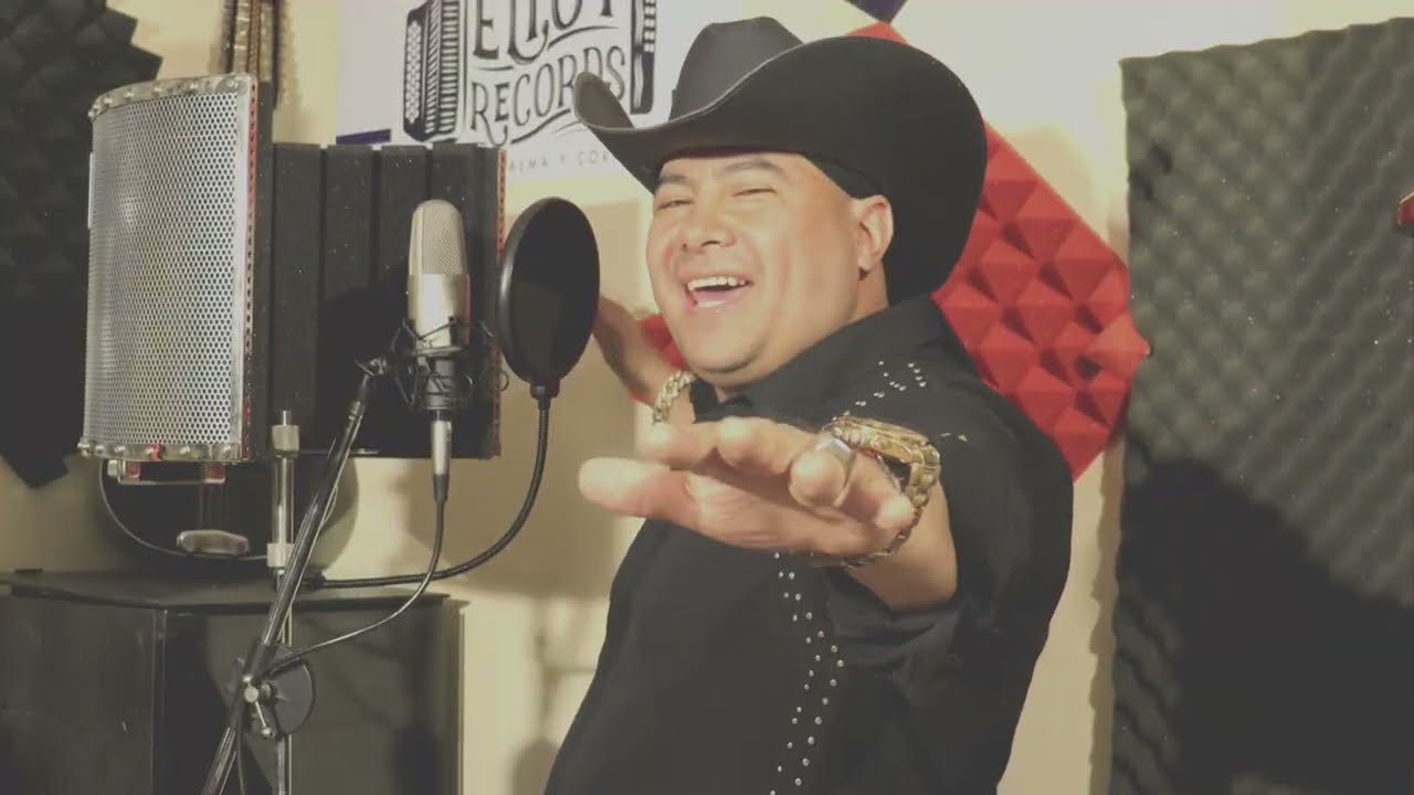 Como Te Voy a Olvidar - Grupo 69 Ft. Rossy