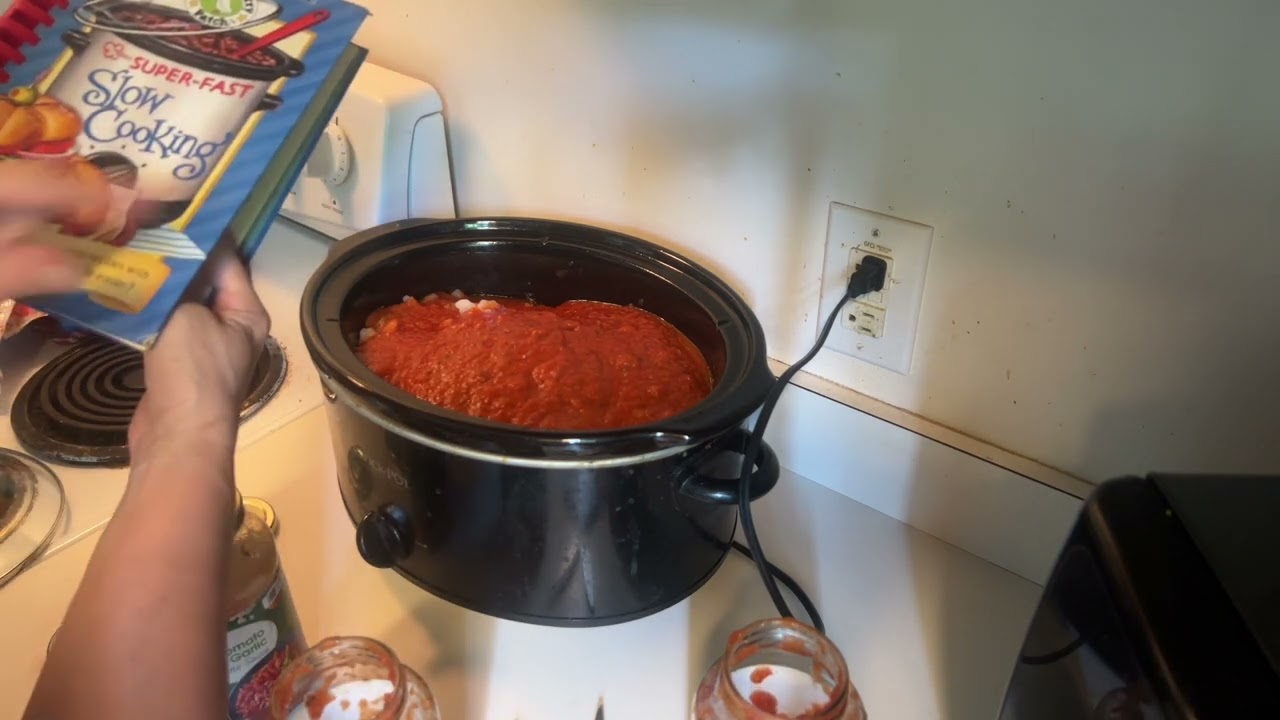 Easy Weeknight Meal/ Spaghetti and Meatballs in the Crockpot/ Only Five Ingredients ￼