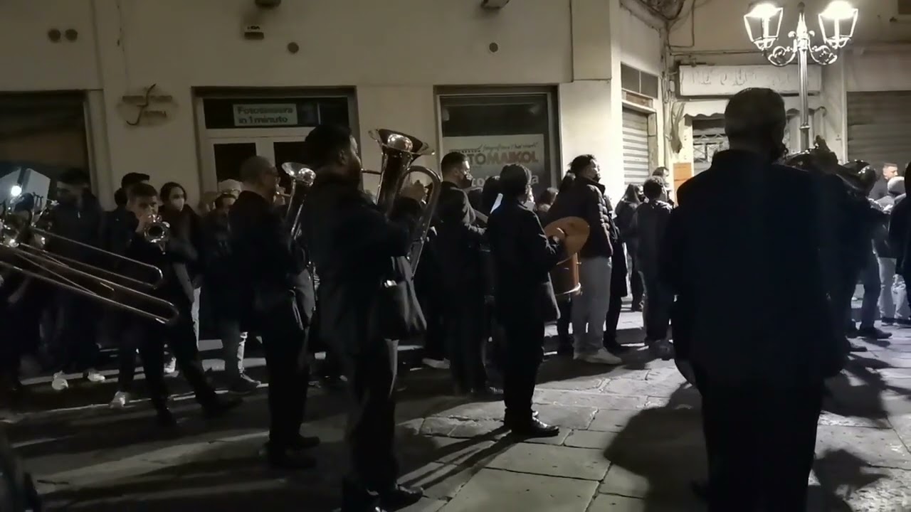 La musica bandistica e il Canto del Miserere alla Processione Penitenziale del Venerdi Santo a Sessa