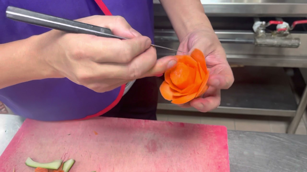 《金牌師傅果雕教學》5分鐘教會你 刻出一朵精美的五瓣花🌹